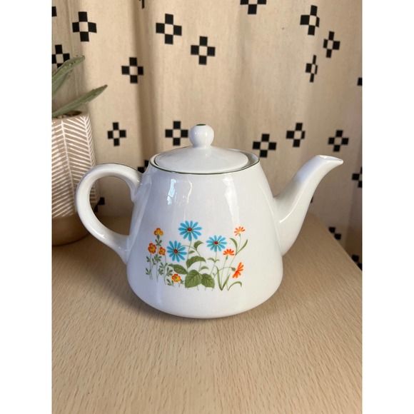 Mid Century NEVCO Folk Art Vintage Floral Teapot - Picture 3 of 7